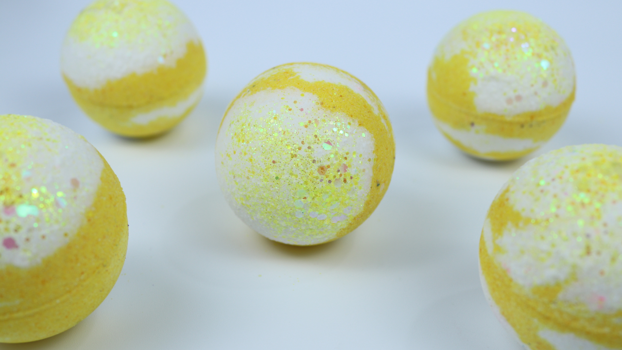 JUICY MANGO BATH BOMB