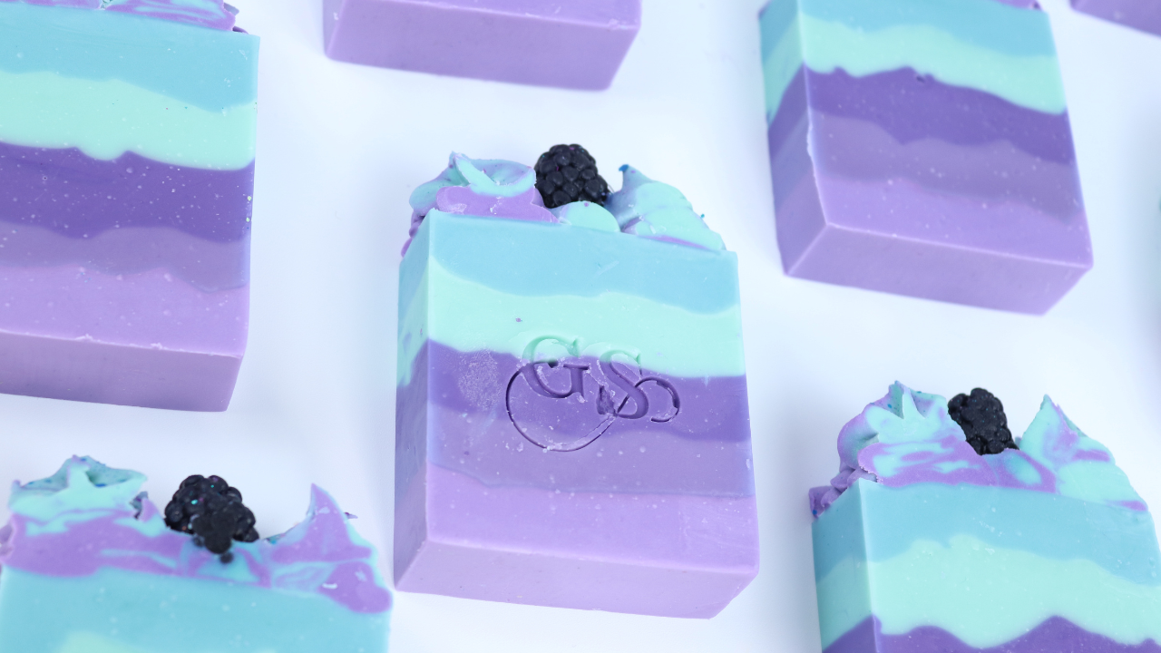 BLACKBERRY FIZZ SOAP BAR