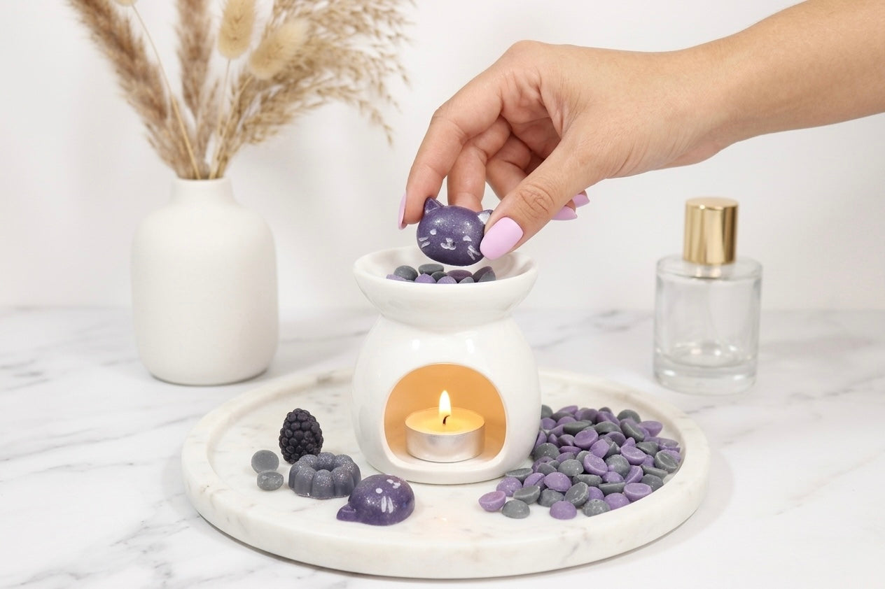 🫐🍇 Black Currant Wax Melt – Rich Fruity Home Fragrance (UAE)