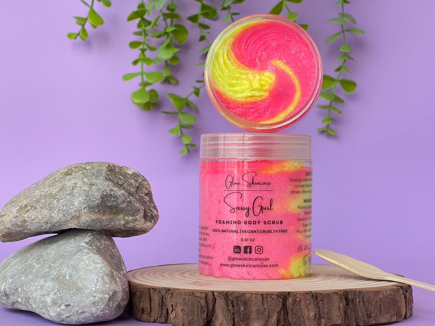 SASSY GURL FOAMING BODY SCRUB