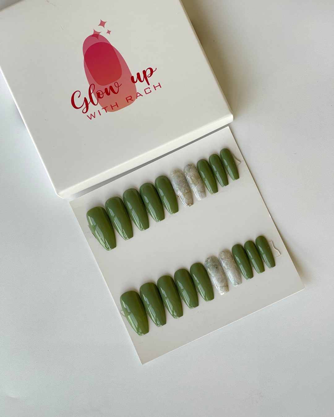 CLOVER CLUB PRESS ON NAILS